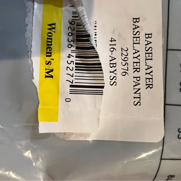 NIP Spyder Women's Baselayer Pants SIZE M - Picture 2 of 4